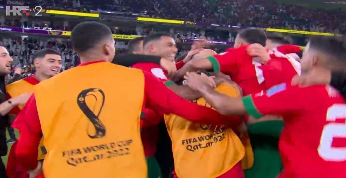 OSVRT DANA Senzacija prvenstva zove se Maroko! Šok za Portugal, još jedni od velikih koji moraju kući. Engleska prokockala penal za produžetke, Francuska grabi dalje