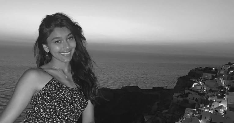 ŠOK I NEVJERICA Iznenada preminula popularna TikTokerica. Prije smrti objavila misterioznu poruku