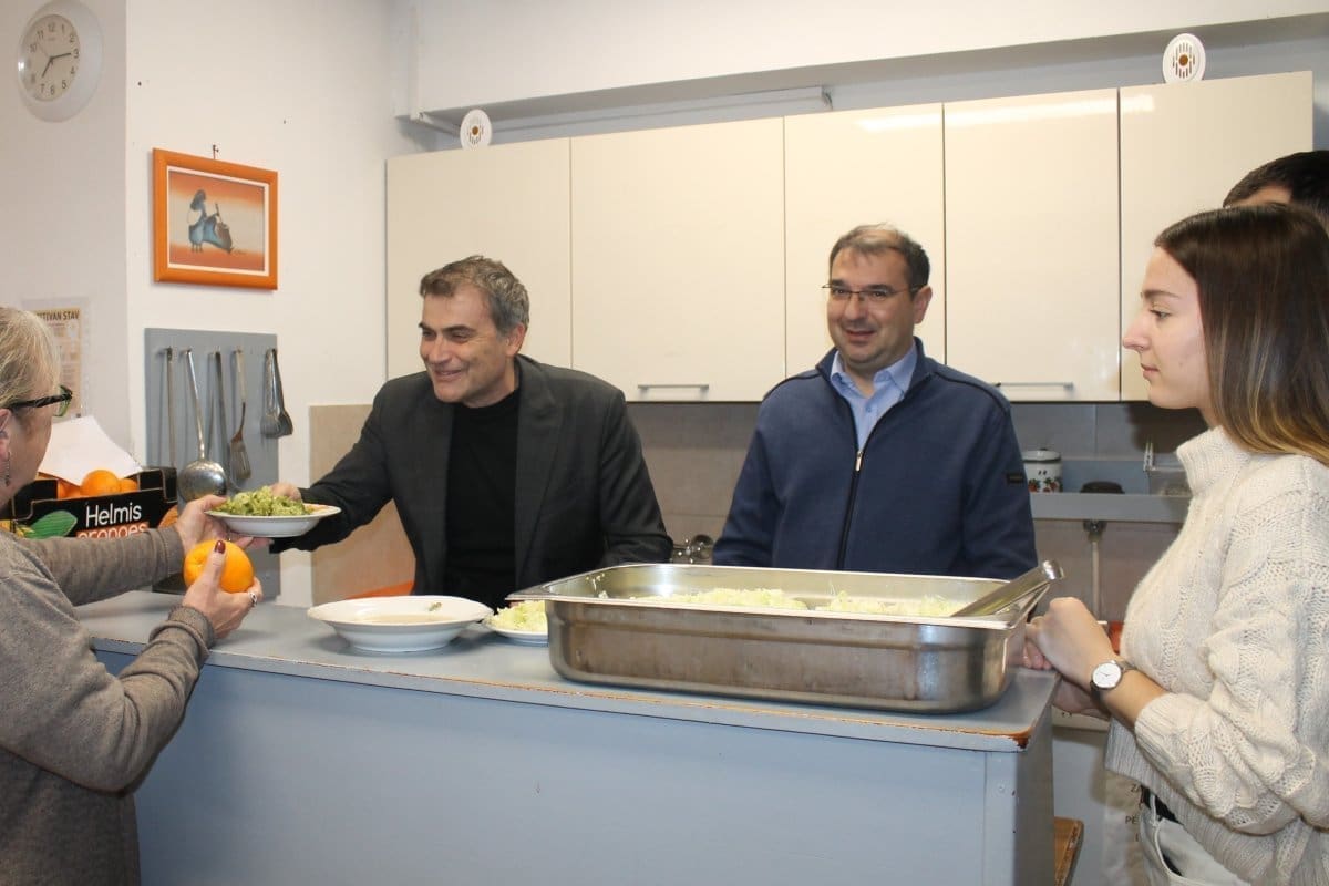 HUMANO SRCE SPLITSKOG SVEUČILIŠTA Svake srijede dijele večeru korisnicima Udruge Most