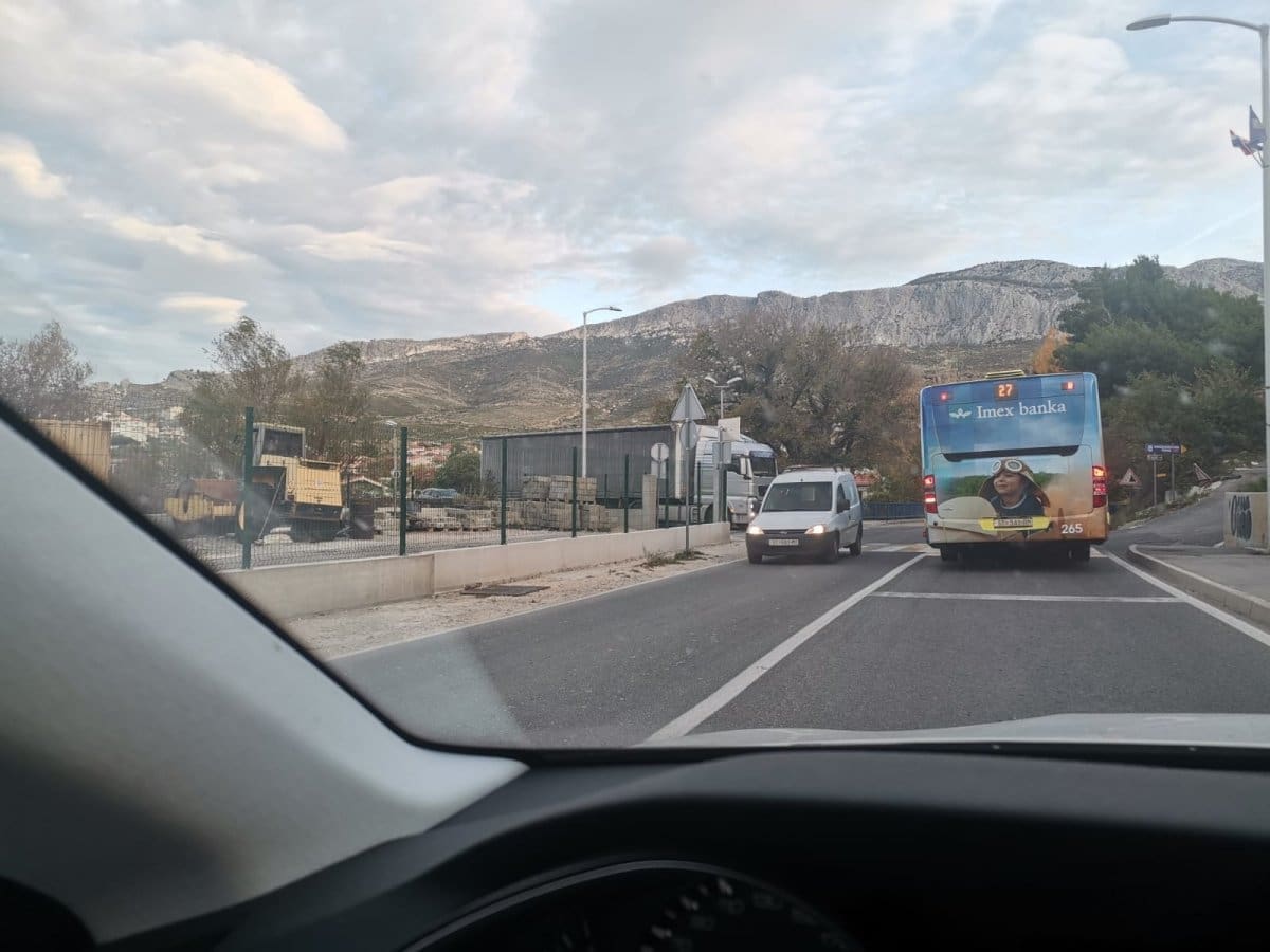 most-zrnovnica-kamion (1)