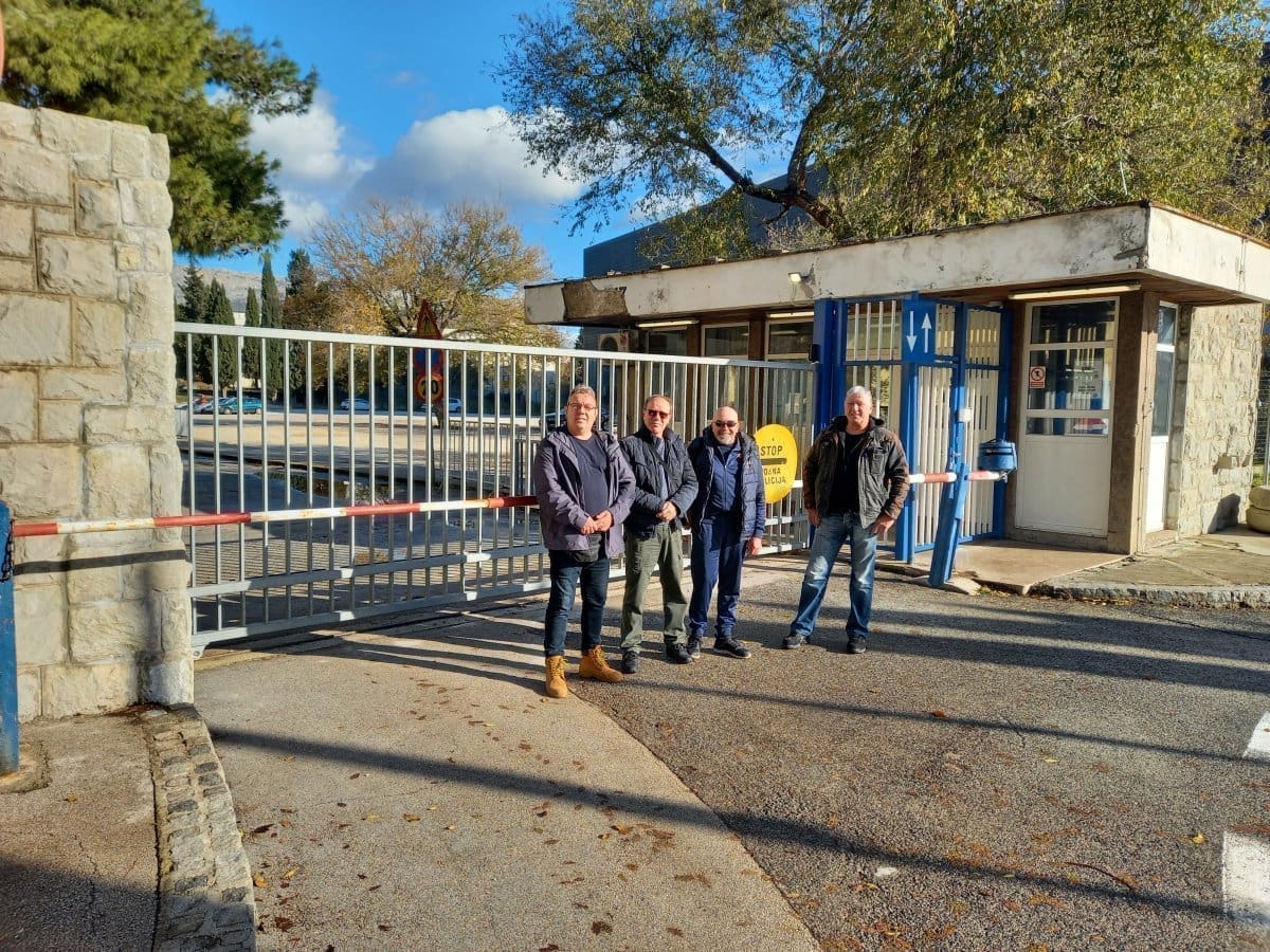 HRVATSKI DRAGOVOLJCI-JUNACI RATA Jugovojska i niški specijalci prije 31 godinu u Lori zatočili 24 škverska dragovoljca