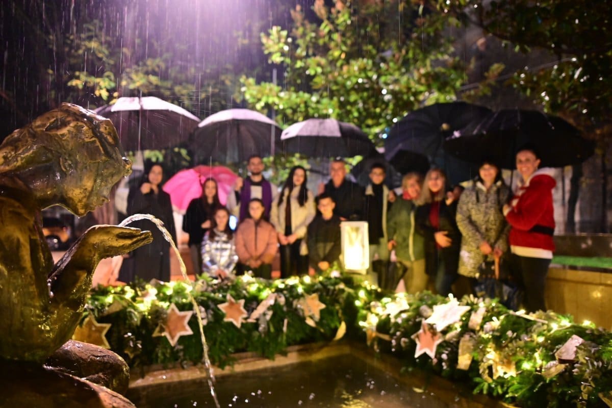 U Sinju upaljena treća adventska svijeća