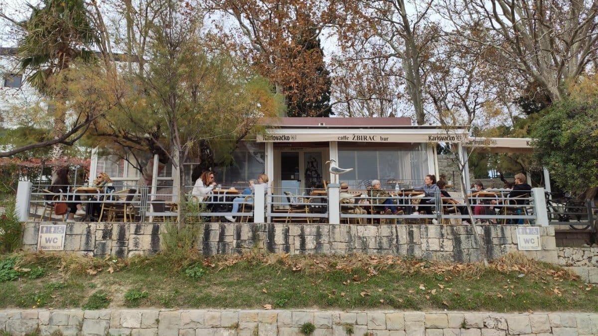 ZBOGOM KULTNOM KAFIĆU Omiljeni Žbirac od sutra odlazi u povijest. No, imaju plan....