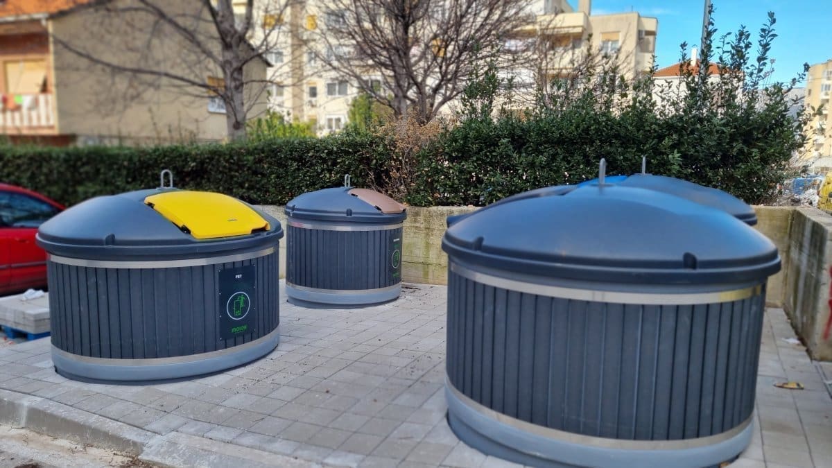 NASTAVLJAJU SE NAJAVLJANE AKCIJE Otvoreni su polupodzemni spremnici na osam novih lokacija u Splitu