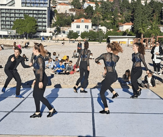 DUBROVNIK NA PERISTILU Predstavit će se niz aktivnosti koje sustavno pridonose kulturi življenja i očuvanju identiteta