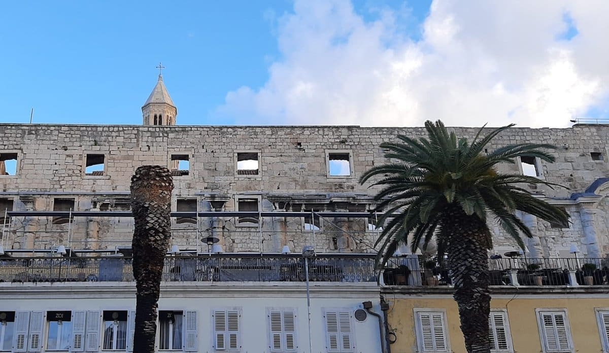 ŠTO SE TO RADI U CENTRU SPLITA? Oglasili se iz 'Banovine', otkrili su o čemu je riječ: "Započeli su konzervatorsko-restauratorski radovi..."