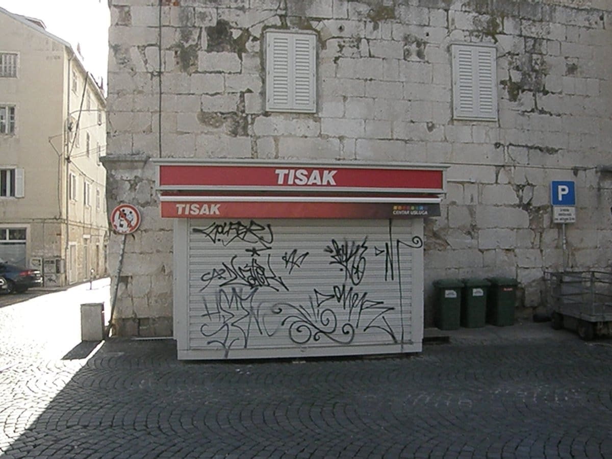 ZADOVOLJNI NAJAVOM UKLANJANJA KIOSKA Zeleni Dalmacije: "Želimo da se oni pojave na drugim pozicijama kotara"