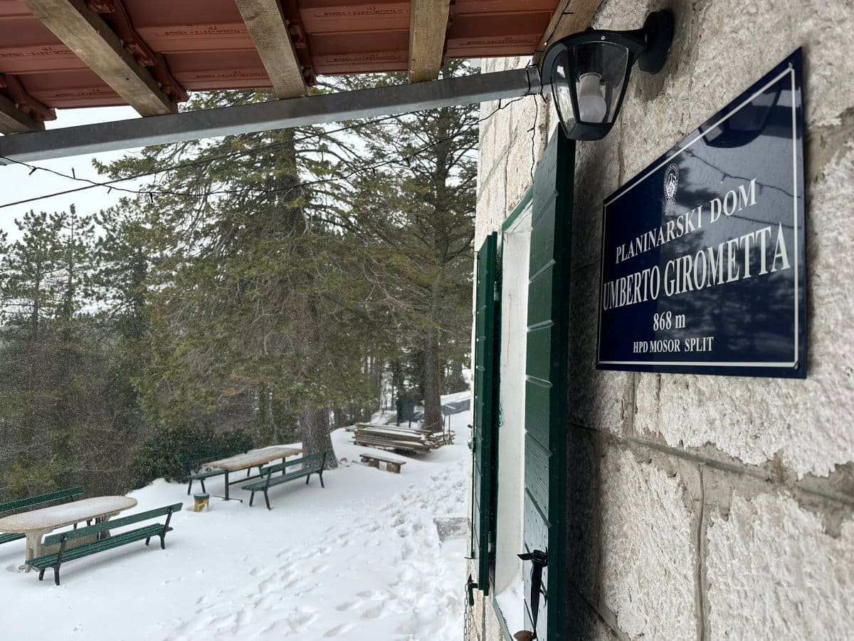 PREKO TRNJA DO ZVIJEZDA Splićanin opisao mučni pohod na Mosor: "Iskilo mi je lice, boli me faca, nikad gore!"