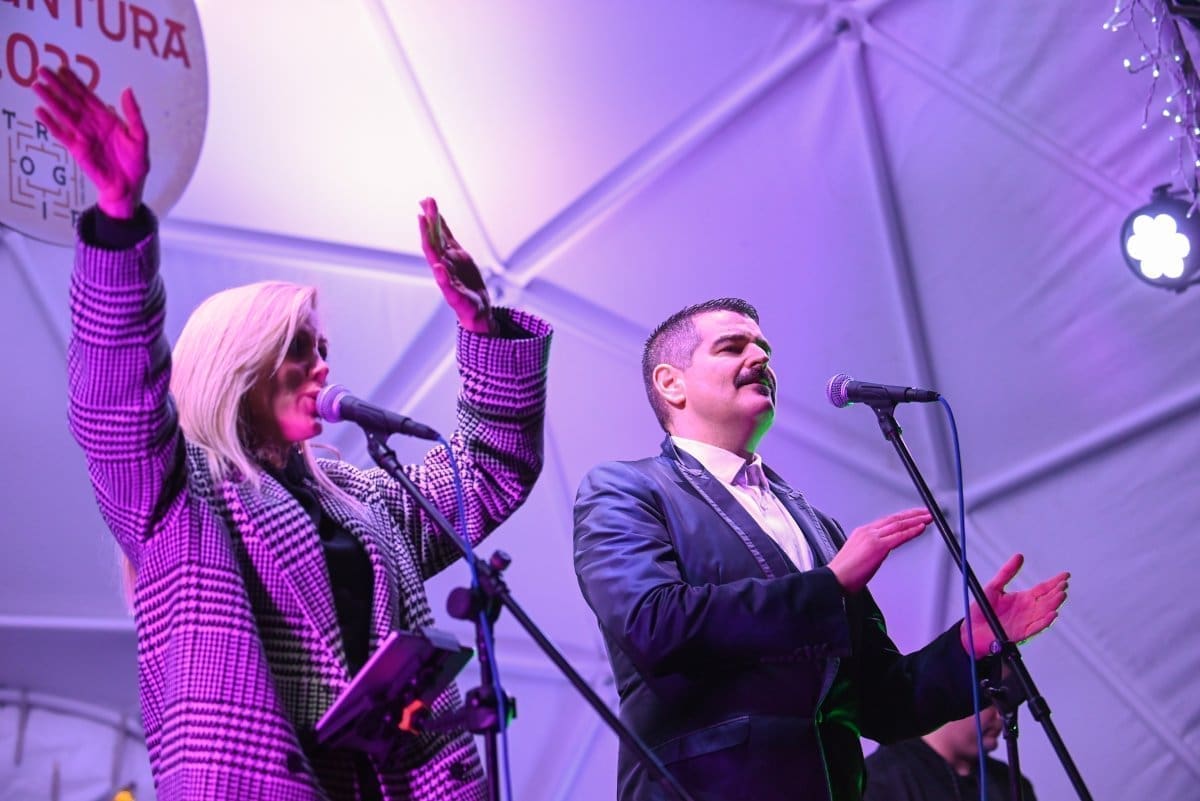 Žene, poznati splitski pjevač ponovno oduševio: Silvia ima privilegiju na kojoj joj mnoge Splićanke zavide!