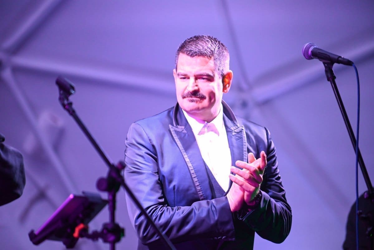 U BLAGDANSKOM OZRAČJU Poznati Splićanin poslao čestitku iz Đardina: "Svako jutro jedno jaje..."