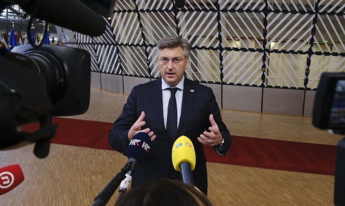 PLENKOVIĆ LJUT ZBOG POSKUPLJENJA "Čisti bezobrazluk, profiterstvo, lopovluk. Sutra donosimo mjere!"