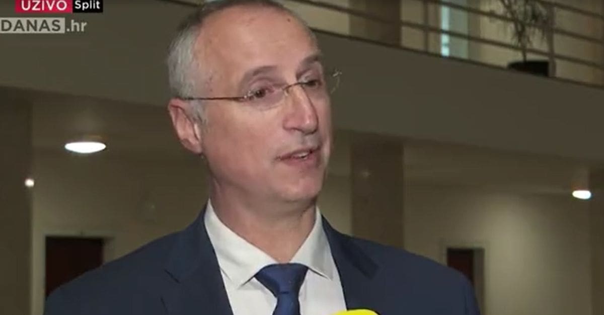 Puljak: 'Kada sve škole budu u jednoj smjeni tada će sva djeca imati topli obrok'