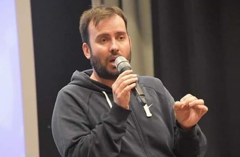 SJEĆATE LI GA SE? Nekadašnje omiljeno televizijsko lice danas živi potpuno drugačiji život