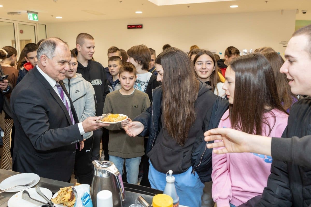 UČENICI U SVIJETU GASTRONOMIJE: "Strukovne vještine kao jamac održive budućnosti SD županije"