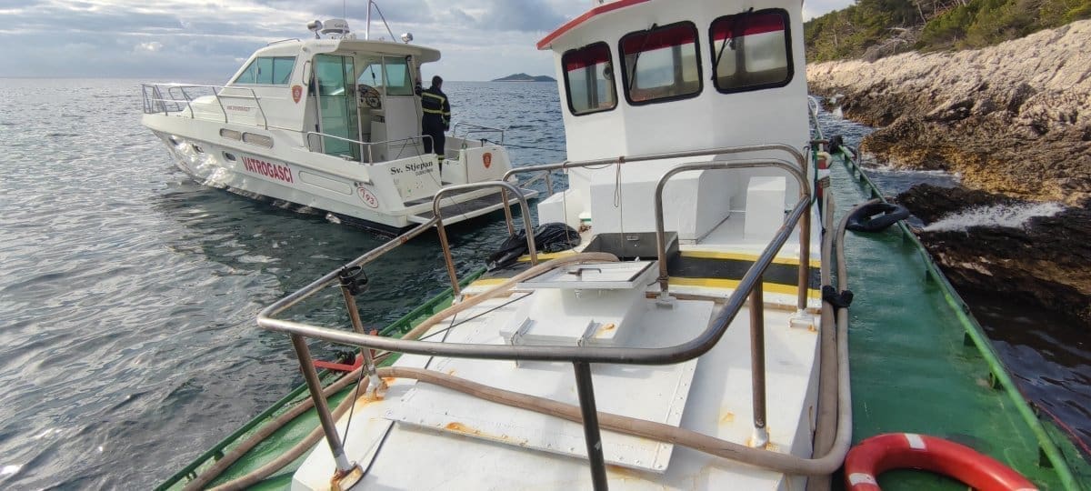 tegljenje-broda-smokvica01 (1)