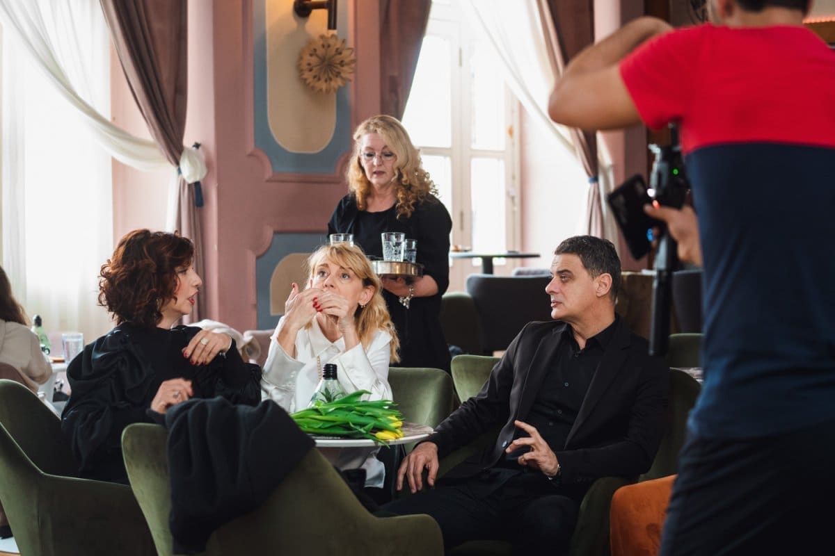 2 25 mirela meic spot 12