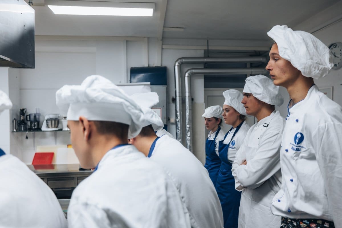 GASTRO RIVIJERA Tjedan s fokusom na kompetencije u turizmu u organizaciji makarskog udruženja obrtnika