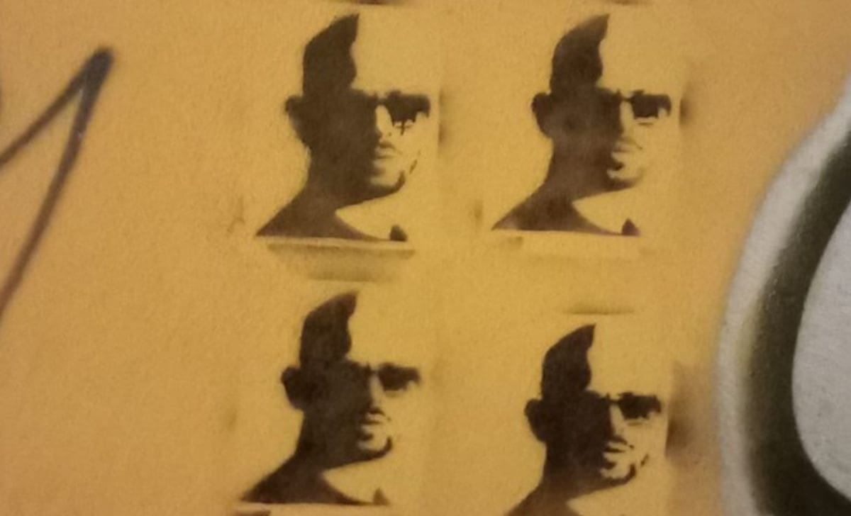 SPLIĆANIN JE ZGROŽEN Jutros mu na zgradi osvanuo portret ovog tipa. Znate li o kome se radi?