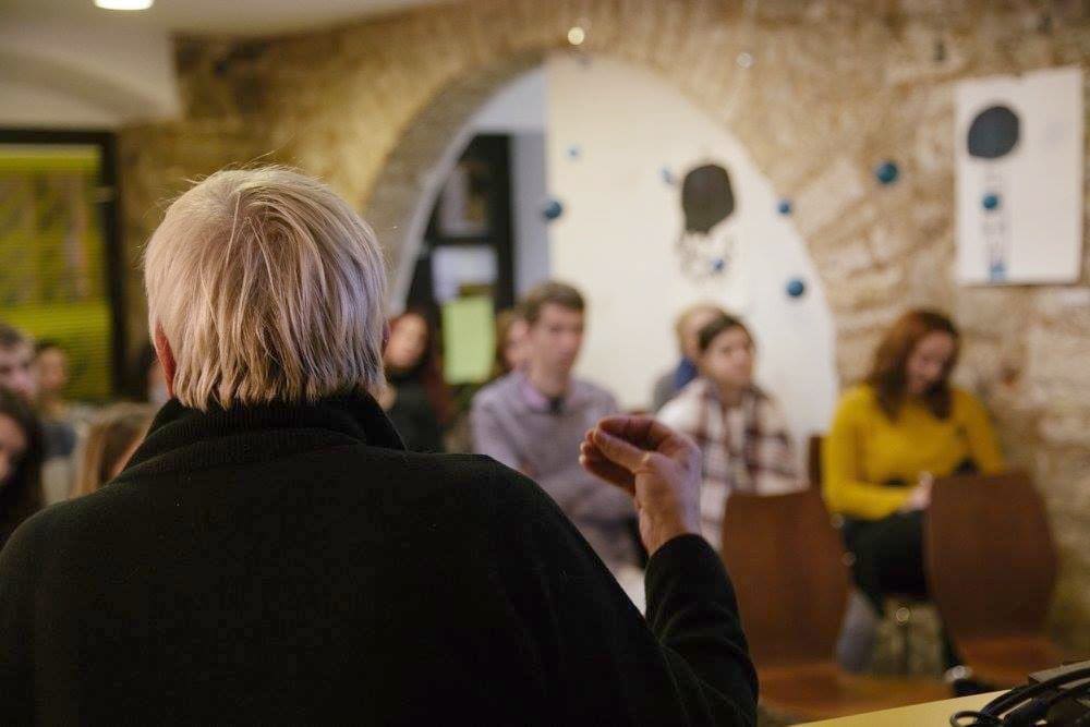 Klub Zona: Srijedom dođi razvijati komunikacijske vještine