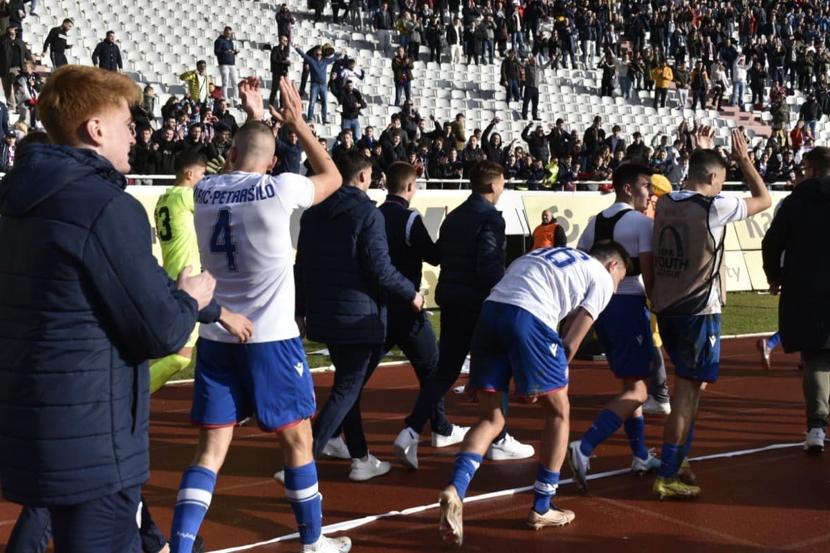 BORUSSIA DORTMUND - HNK HAJDUK 1(8):1(9) Bijeli nakon jedanaesteraca prošli u polufinale Lige prvaka mladih, Buljan obranio posljednji penal!!!