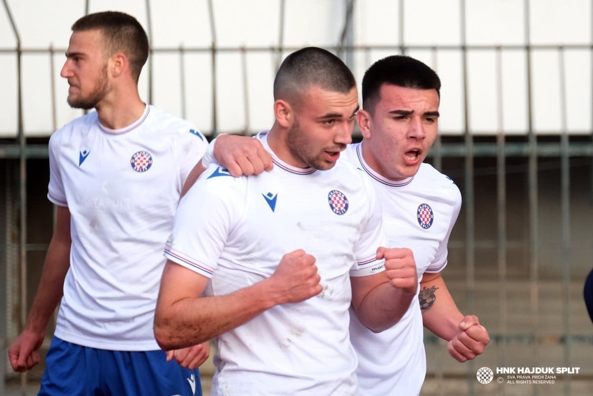 BORUSSIA DORTMUND-HAJDUK 0:0 Antunović gotovo zabio, mreže i dalje miruju