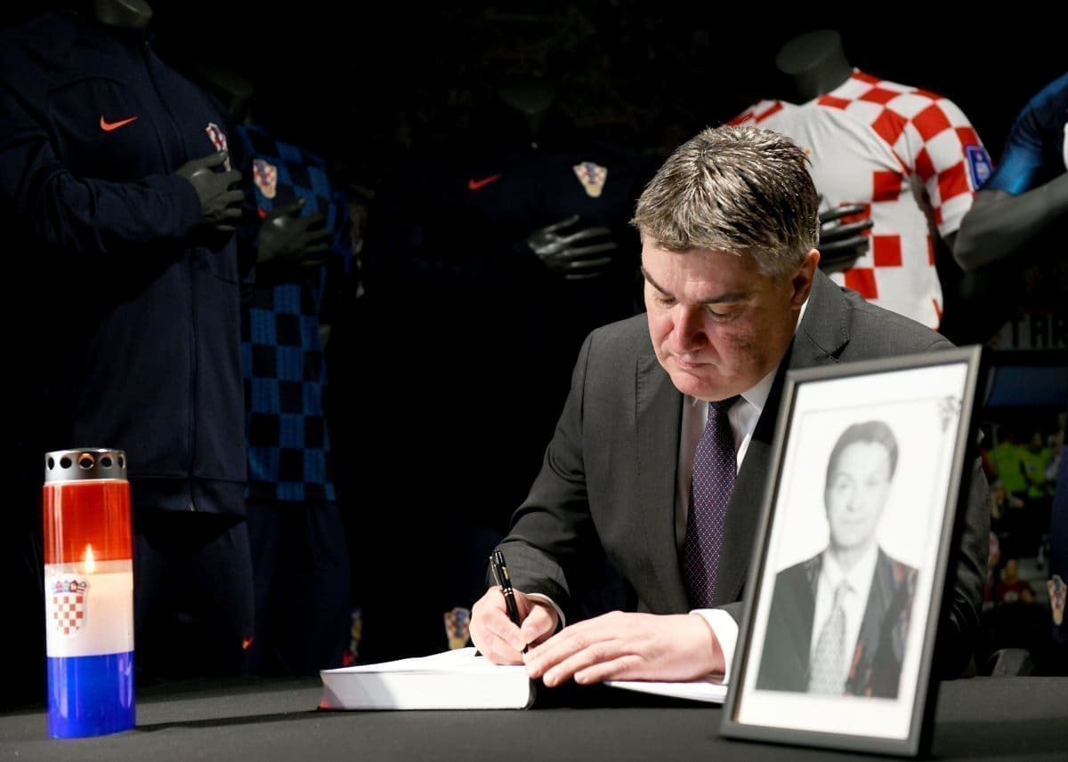 Predsjednik Milanović upisao se u knjigu žalosti: "Bio je jedan i neponovljiv"