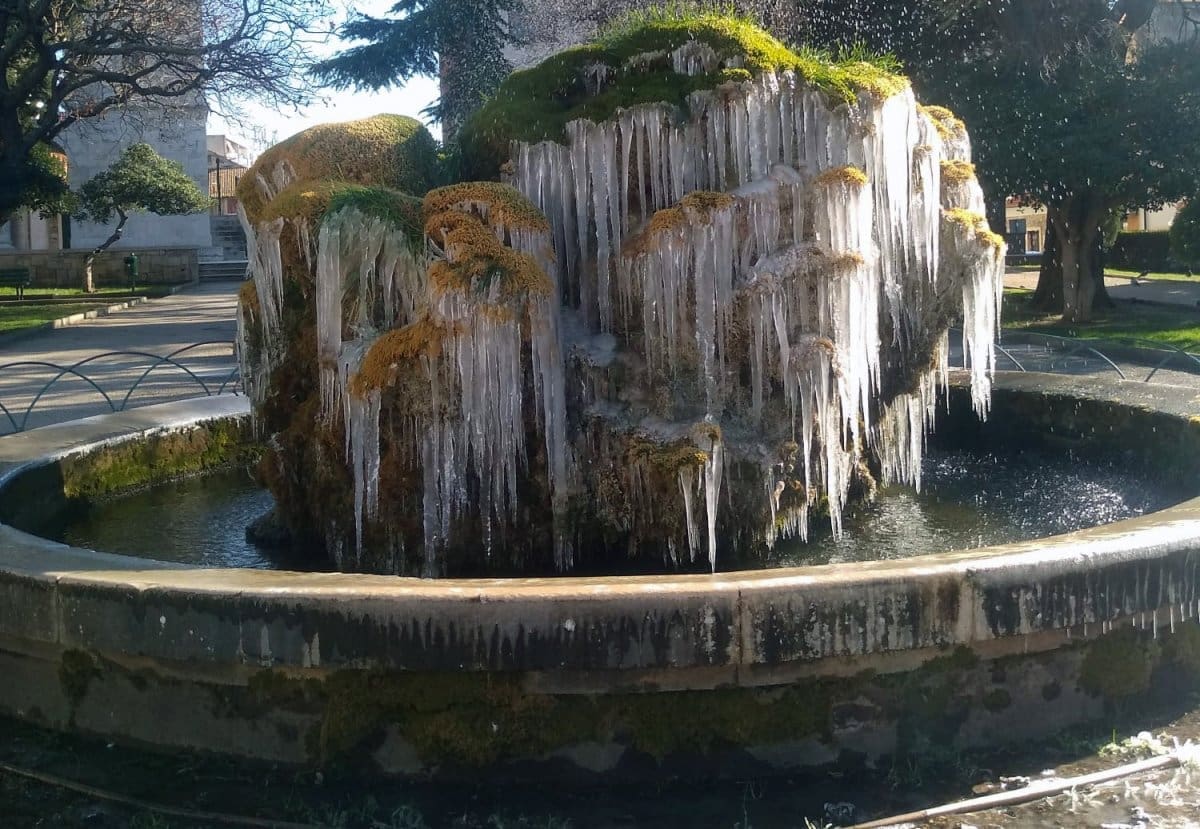DO KADA ĆE TRAJATI LED? Dalmacija je jutros bila okovana u mraz, dijelovi Zadra jutros su mjerili -4, Blato na Korčuli -5 stupnjeva