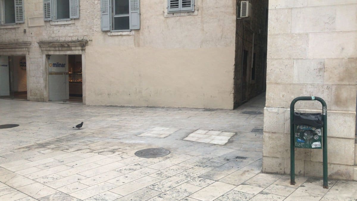 SASVIM NOVI IZGLED DIJELA PJACE Na mjestu nekadašnjeg kioska postavljene nove kamene ploče