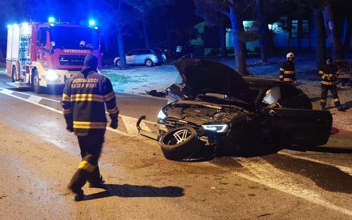 TEŠKA PROMETNA U DALMACIJI Jedna osoba prevezena u splitsku bolnicu, morali intervenirati vatrogasci
