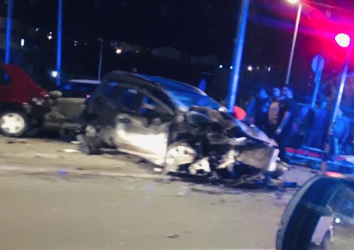 PRIZOR JE STRAŠAN Teška prometna nesreća u Solinu, sve službe pohitale na mjesto događaja: Pogledajte što je ostalo od automobila...