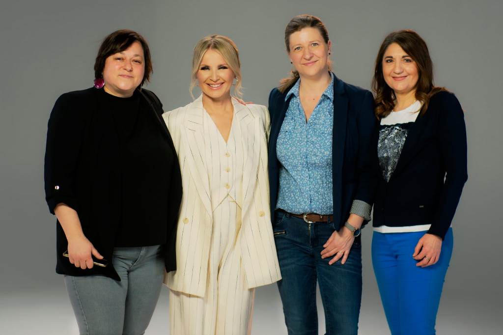 oi Maja i Dorijana Kav i