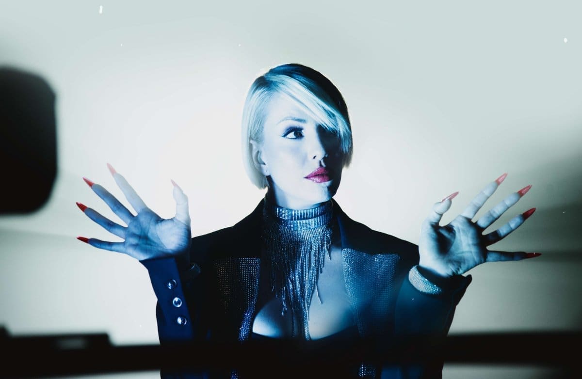 Najuspješnija Makedonka na Euroviziji Tamara Todevska izdala hit "Niagara": "Pjesma snage za sve koji su u životu bili ranjeni i razočarani"