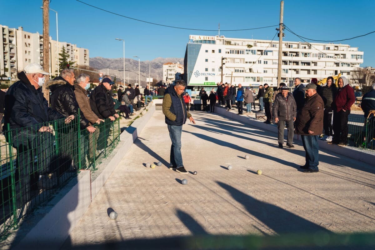 PREKO 200 IGRAČA, UŽARIT ĆE BALOTALIŠTE U SPLITU Na popularnom balotalištu danas započinje turnir