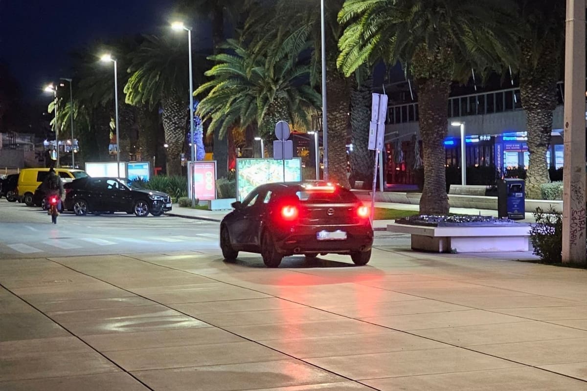KOJIM PUTEM KRENUTI Zagrepčanin nonšalantno krenuo preko splitske Rive: Pogledajte što je napravio kada je shvatio da je u prekršaju