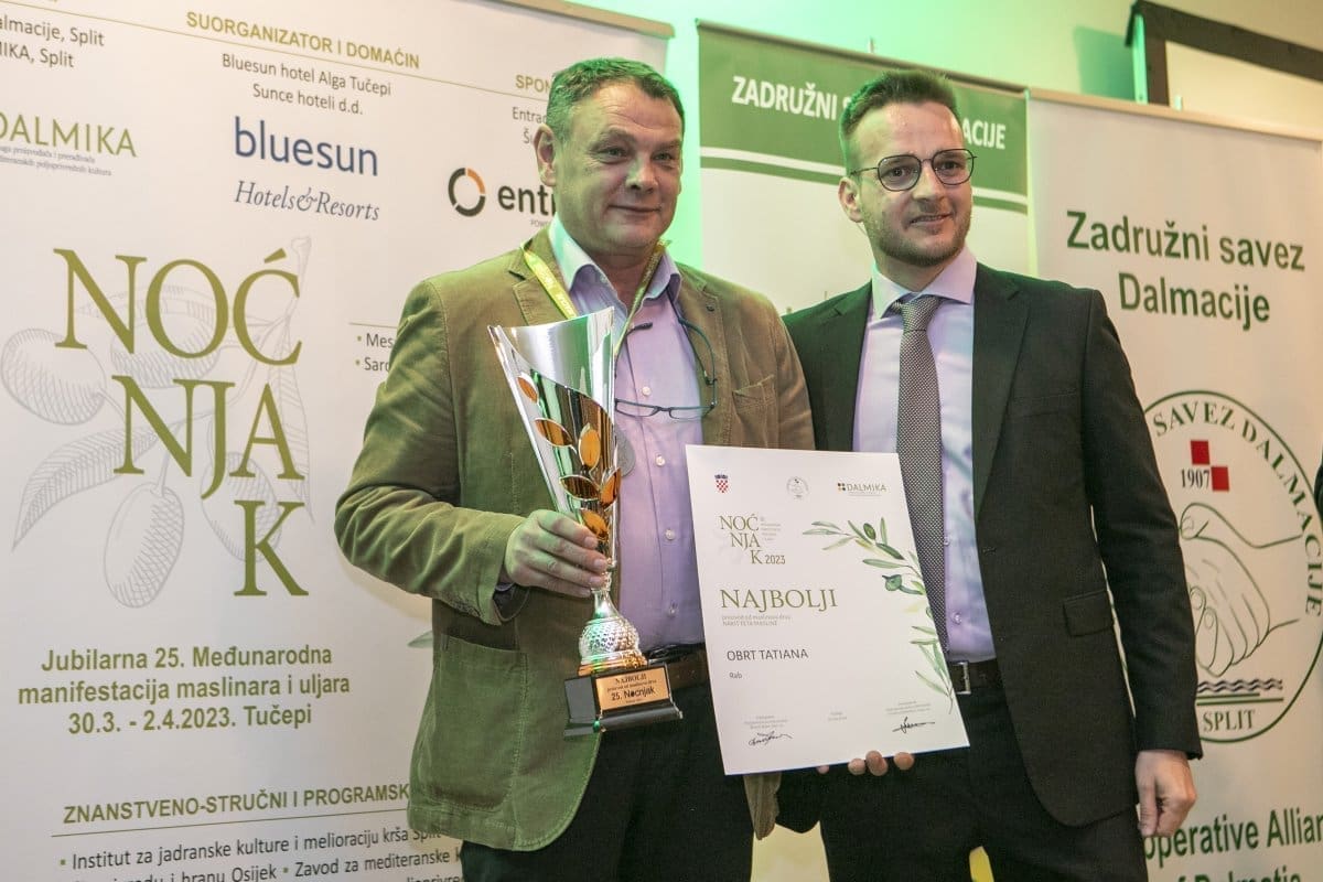 1 Priznanje za najbolji proizvod od drva masline