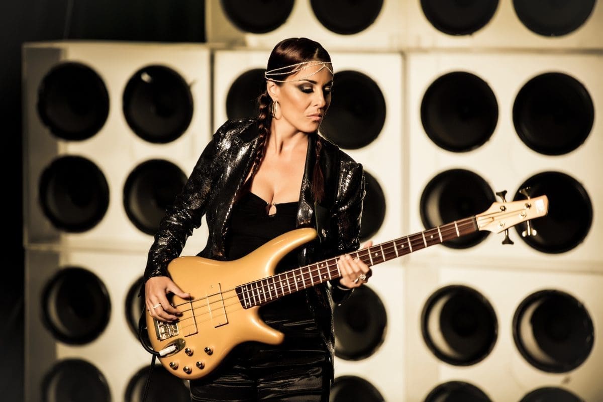 Ida Nielsen & The Funkbots donose dobre vibracije na Prokurative