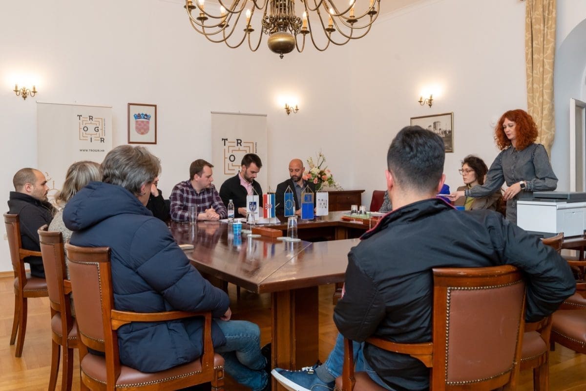 be14e3b2 47e0 4052 abd3 50fa0ebb7678