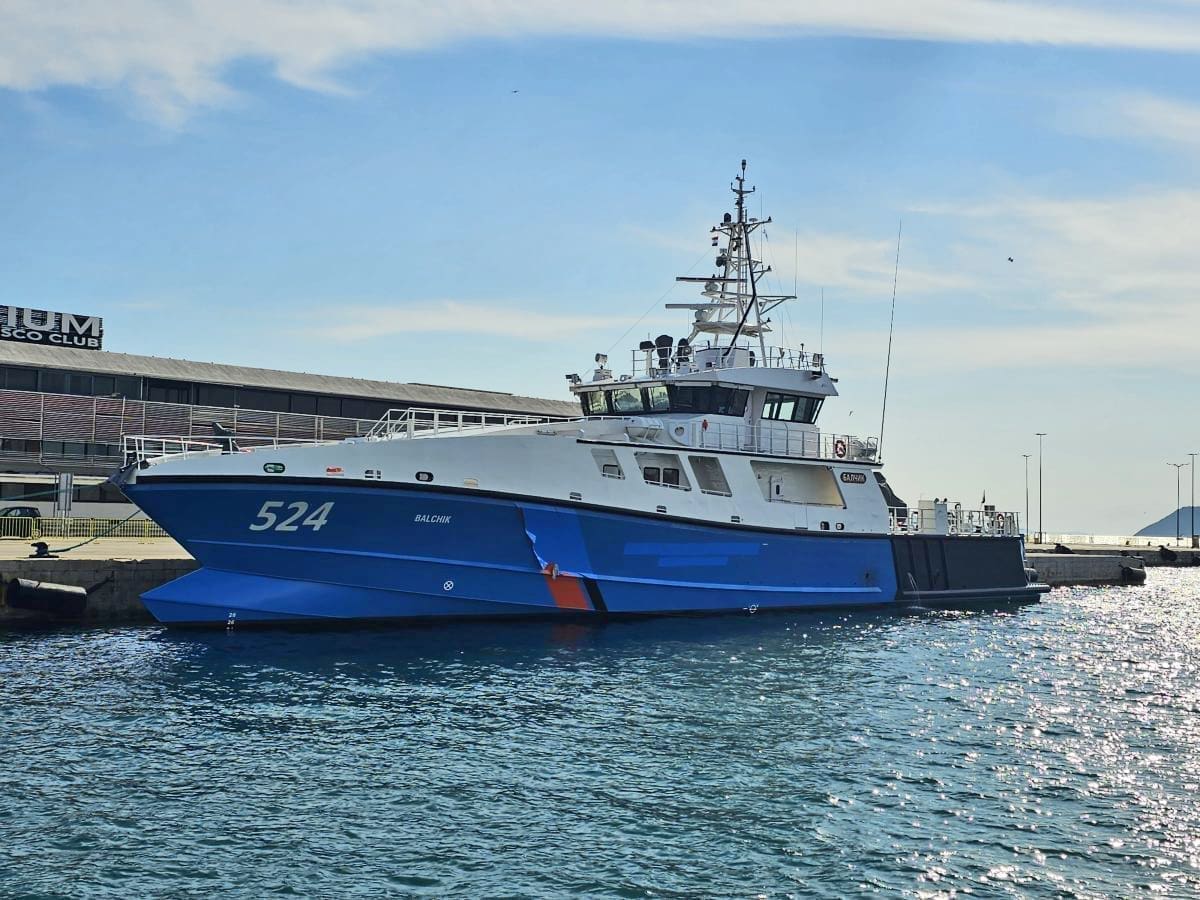 MAMI POGLEDE DOMAĆIH I TURISTA Kakav je to brod stigao u Split?