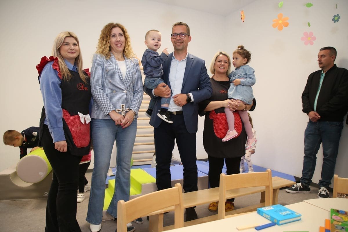 VELIK DAN ZA KLIŠANE Na radost mnogih roditelja i djece otvoren novi vrtić "Sveti Jure"!