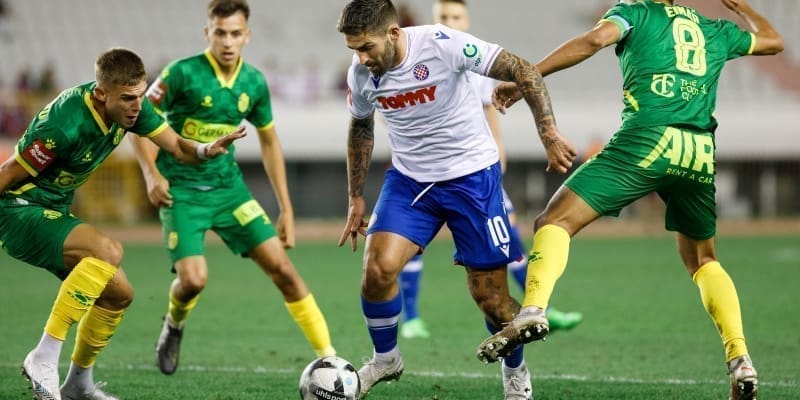 STALI U OBRANU SUDCA: "Komisija nogometnih sudaca Hrvatskog nogometnog saveza najodlučnije odbacuje navode određenih medija"