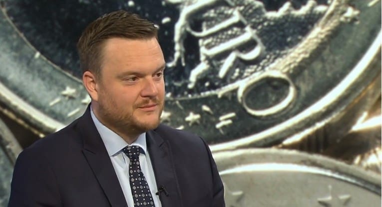 Ministar financija: "Ne stignem ići po dućanima. Žena kupuje i ne žali se"