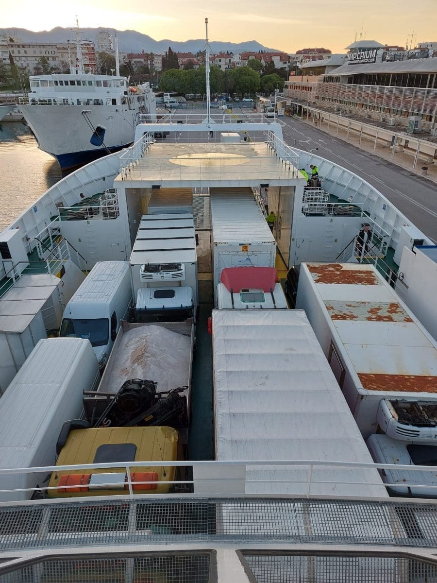 trajekt stari grad 7