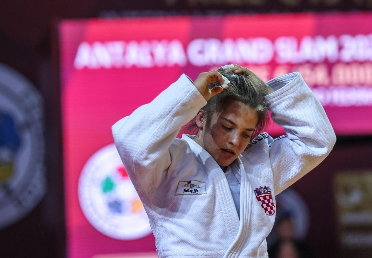 EDF 7300 1680351772 1680351772 copy