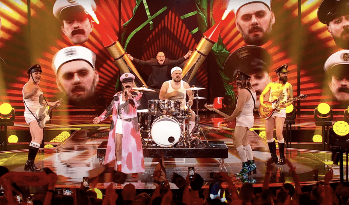 DELIRIJ U DVORNI Let 3 napravili vrhunski show, publika u glas vikala "ŠČ"!