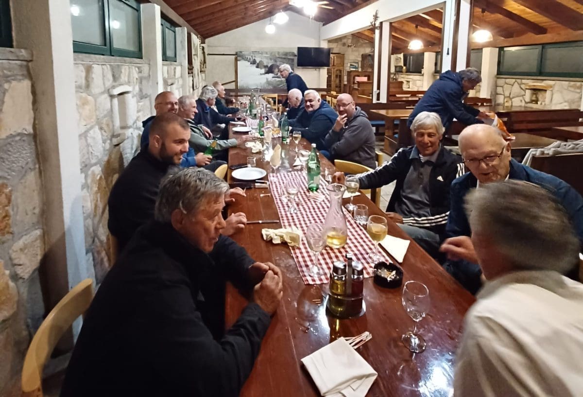 Sastali se bratimi svetog Ivana Nepomuka u Zadvarju