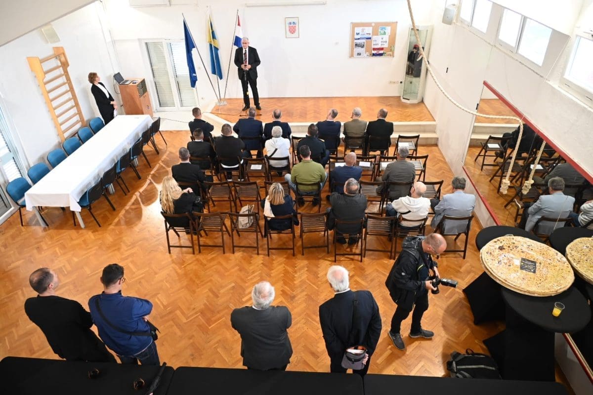 dan sirobuje 55