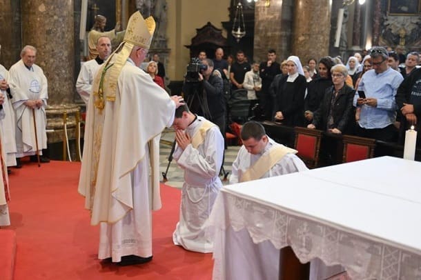 FEŠTA U ZAGORI Sinj je bogatiji za još jednog svećenika, zaredio se don Antonio Vučković