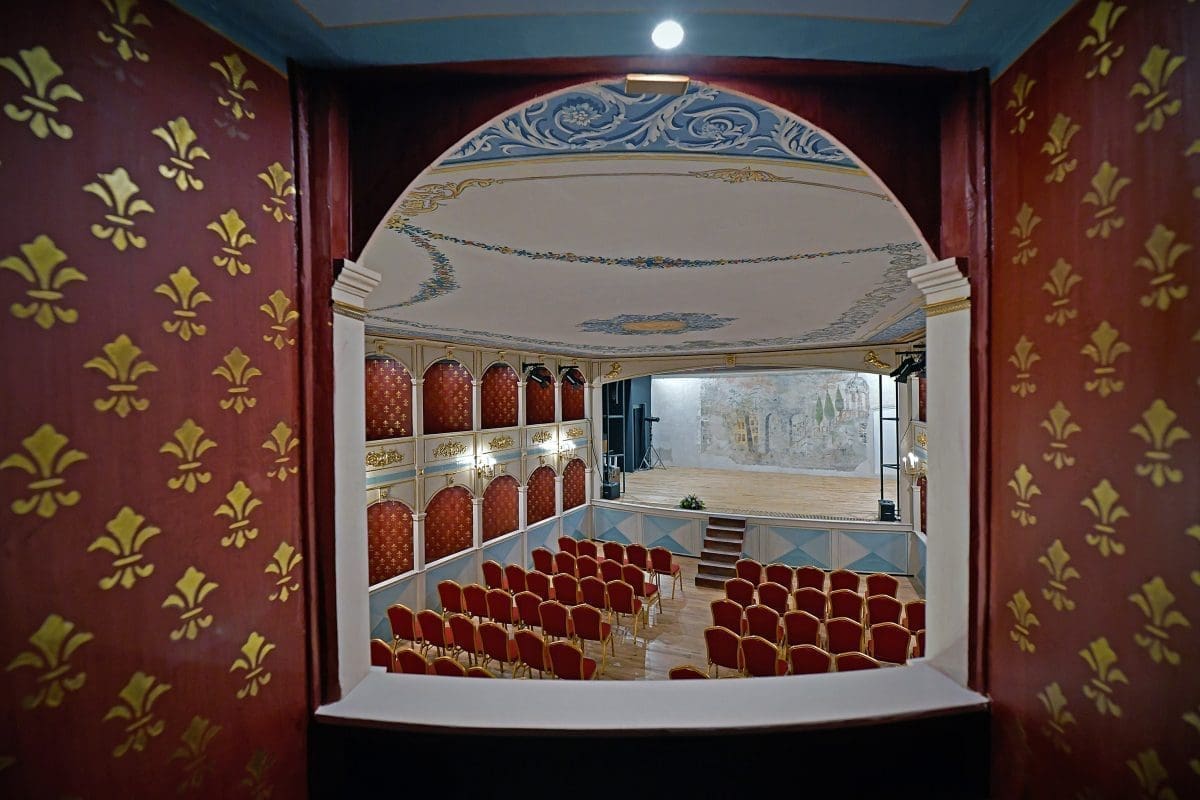 SUTRA POČINJU 50. DANI HVARSKOGA KAZALIŠTA Jubilarno izdanje znanstvenog skupa