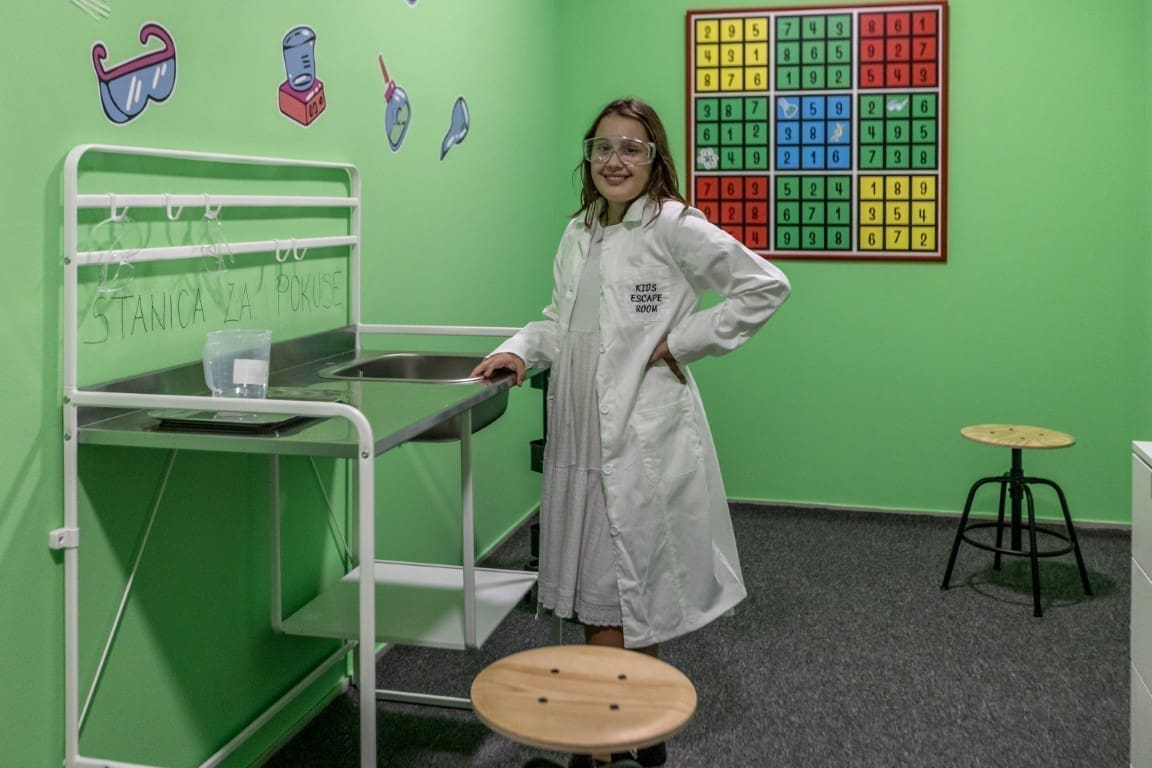 kids escape 4 Medium