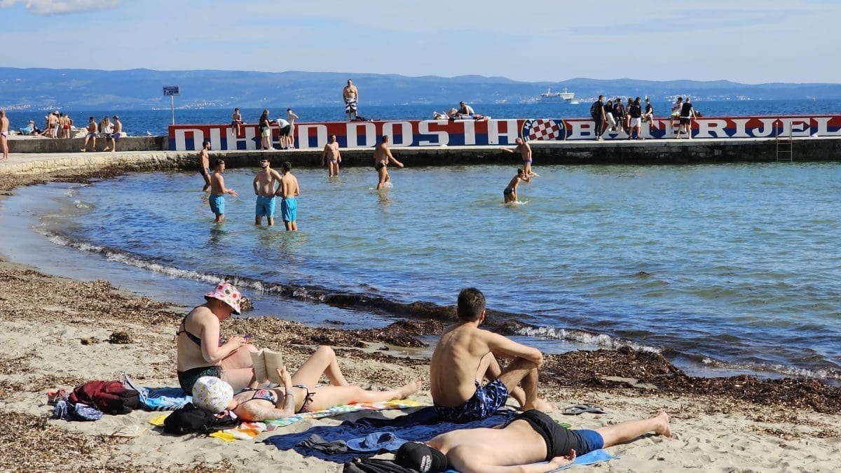kupaci svibanj turisti plazasplit more kupanje 11 